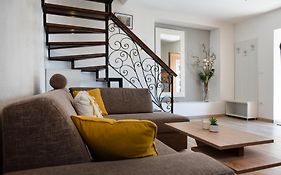 Truffle House Karlic